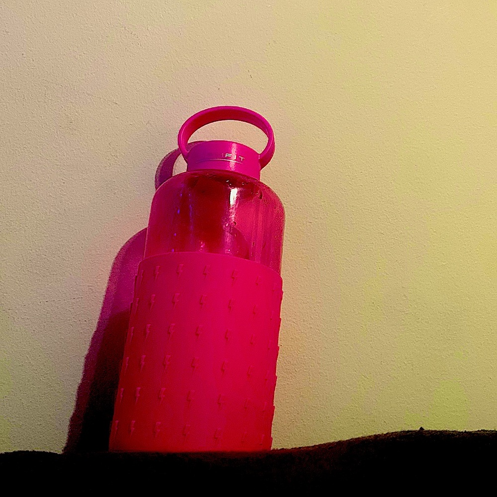 cute lightning water bottle will wash before you buy it! new, used once. pls buy